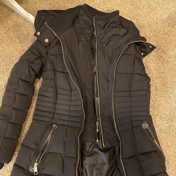 WARM black Guess winter puffer coat - Picture 5 of 7
